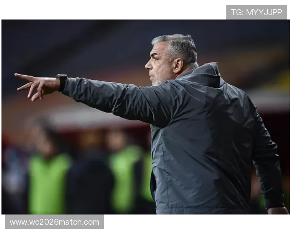 欧洲豪门激烈争夺顶级前锋转会引发球迷热议